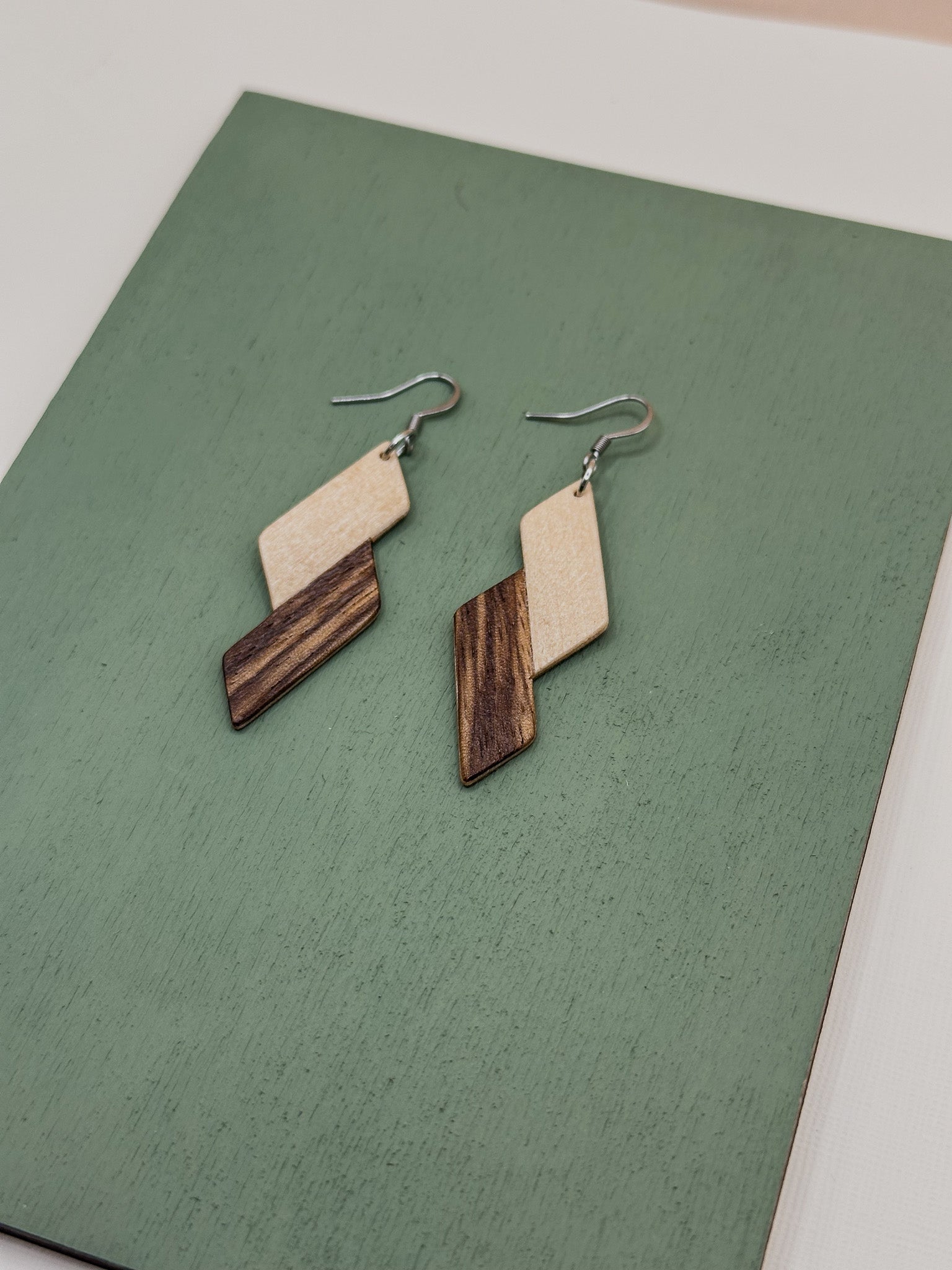 Cascades - Zebrawood