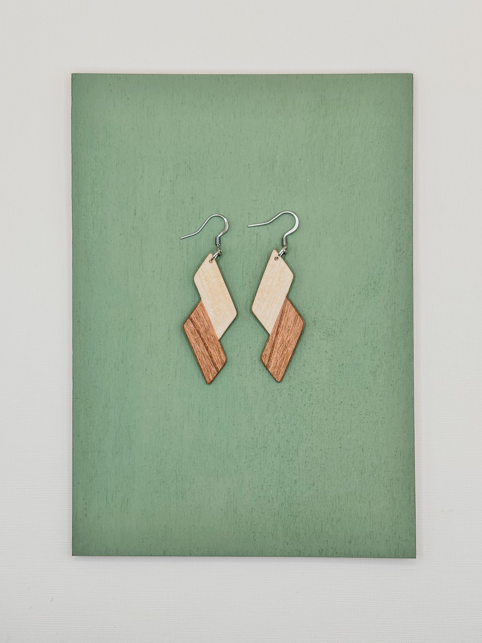 Cascades - Cherry And Maple